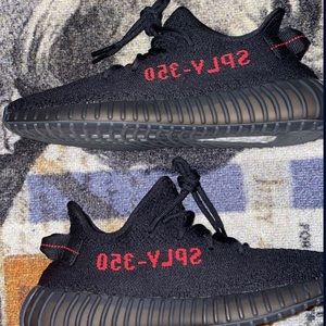 Yeezy “bred” 350